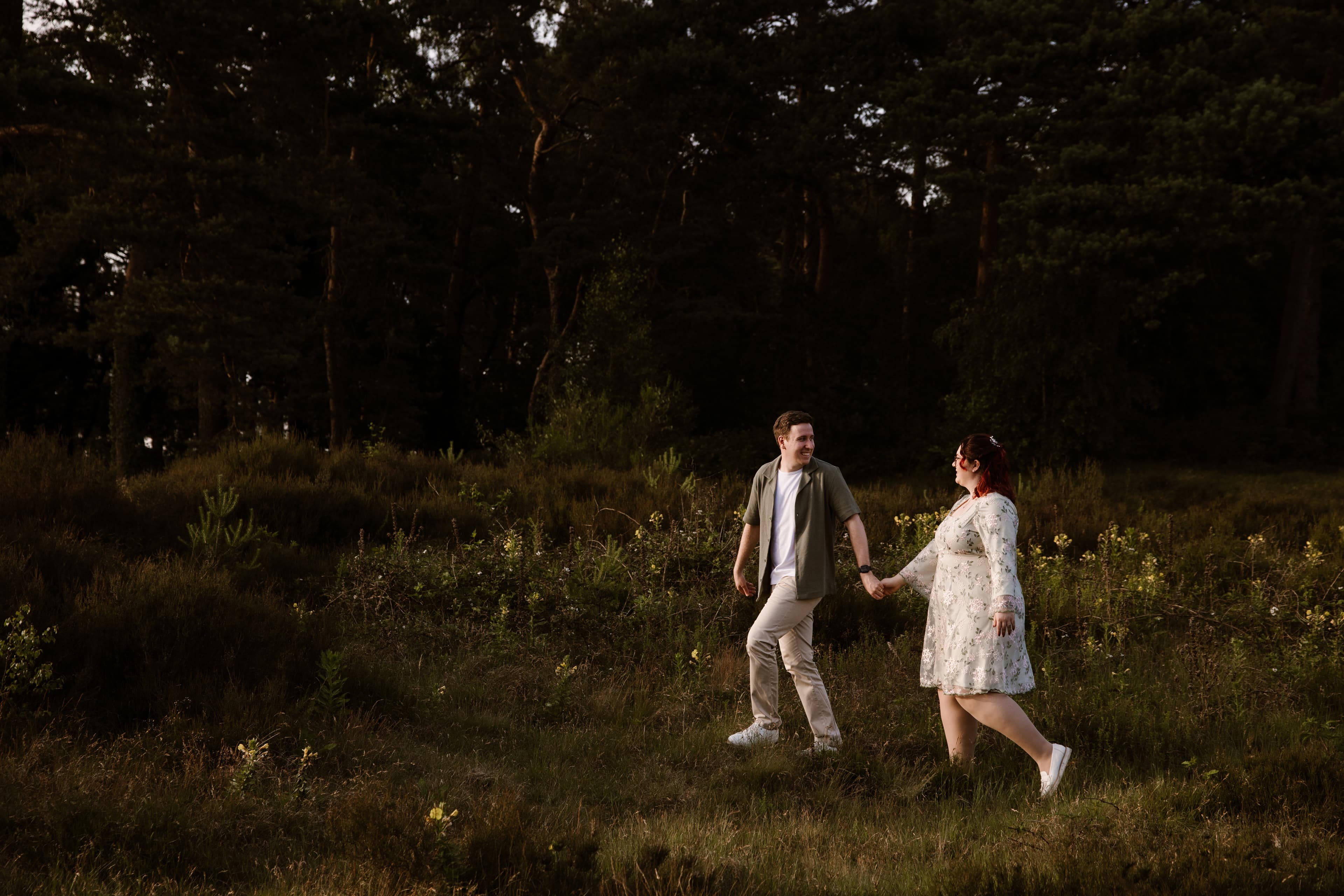 Rody en Michelle samen in het bos